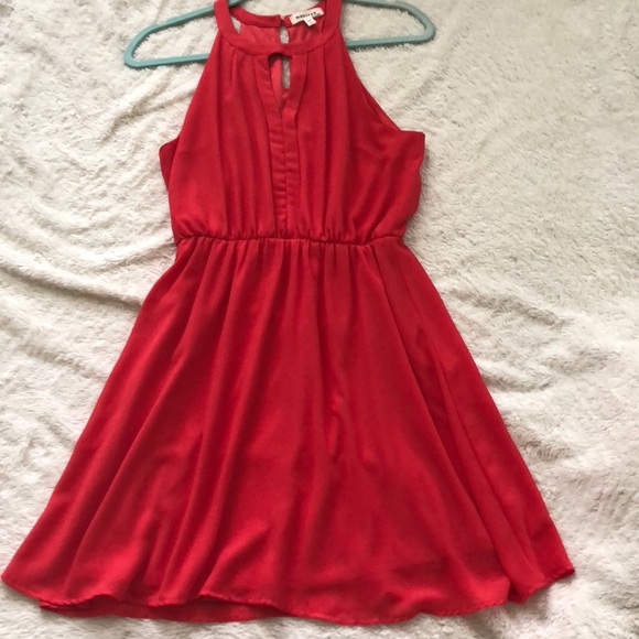 Beautiful coral halter style dress. - Picture 1 of 2